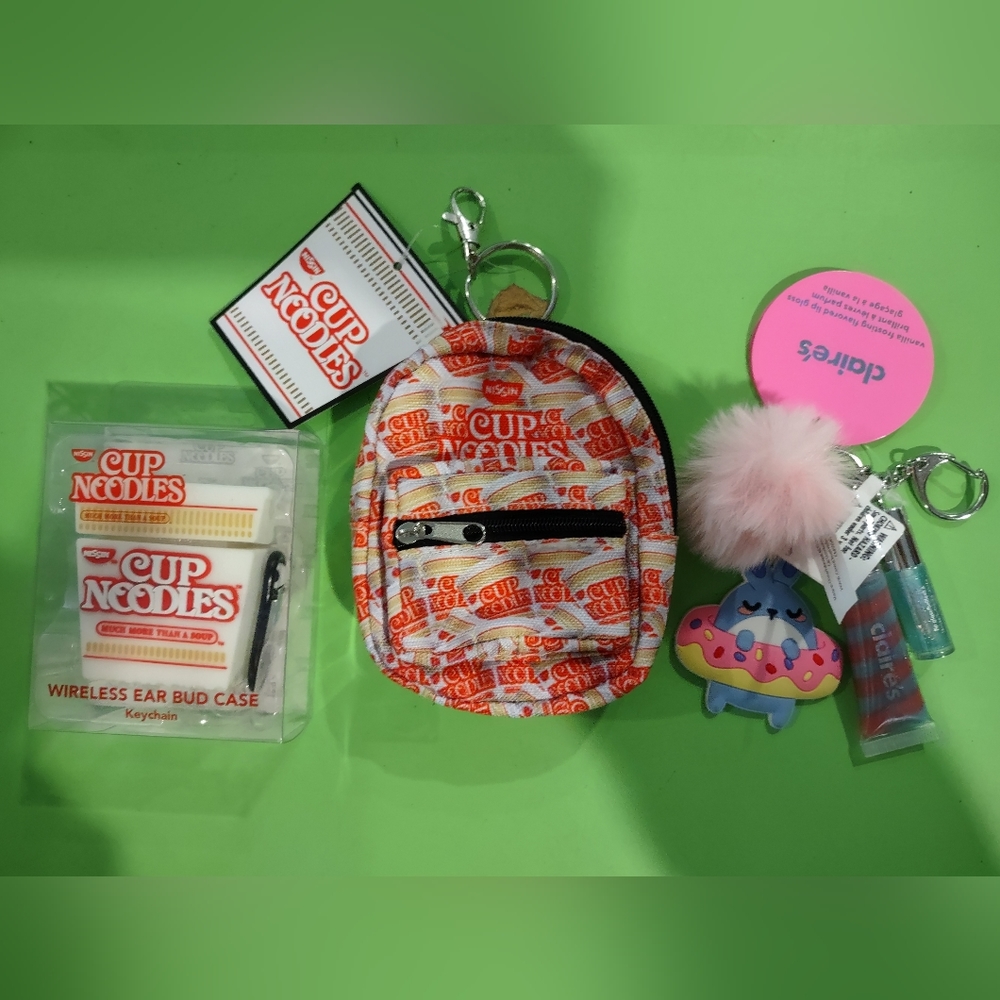 NWT Top Ramen Accessories Bundle